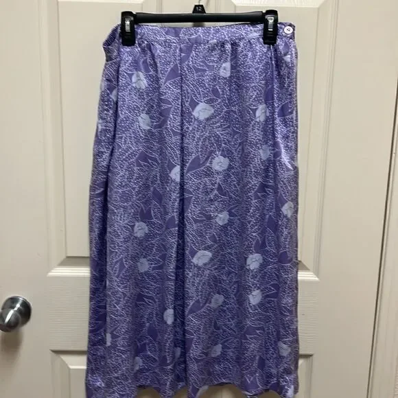 Pykettes blouse and skirt set - Picture 3 of 4